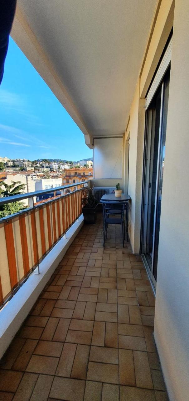 Bel Appartement Plein Centre Niza Exterior foto